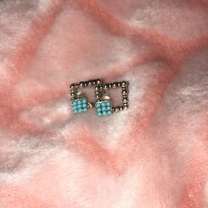 Super cute earrings